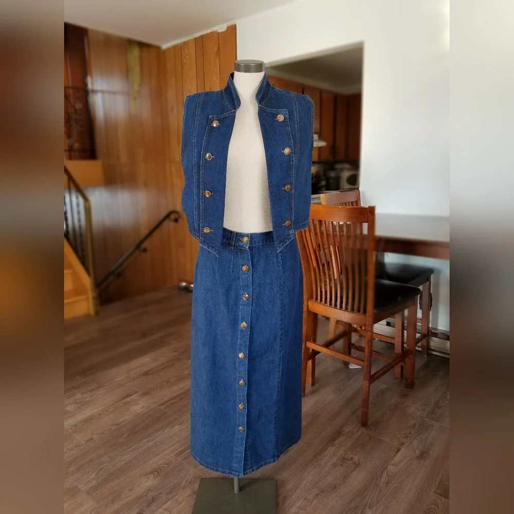 Denim - Picture 2 of 4